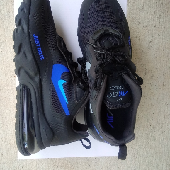 Nike Air Max 270 React - Picture 4 of 7